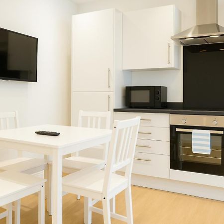 2 Bedroom Apartment Nr City Centre, Uni & Parks คาร์ดิฟฟ์ ภายนอก รูปภาพ